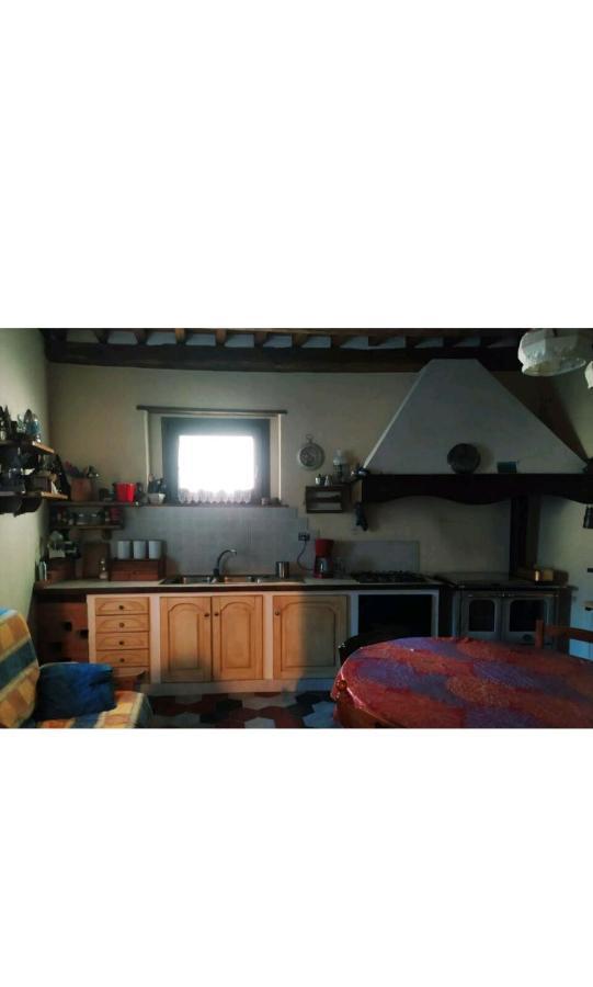 Casa Vacanze Al Colletto - Con Terrazza Panoramica In Centro Storico Vagli di Sotto Экстерьер фото