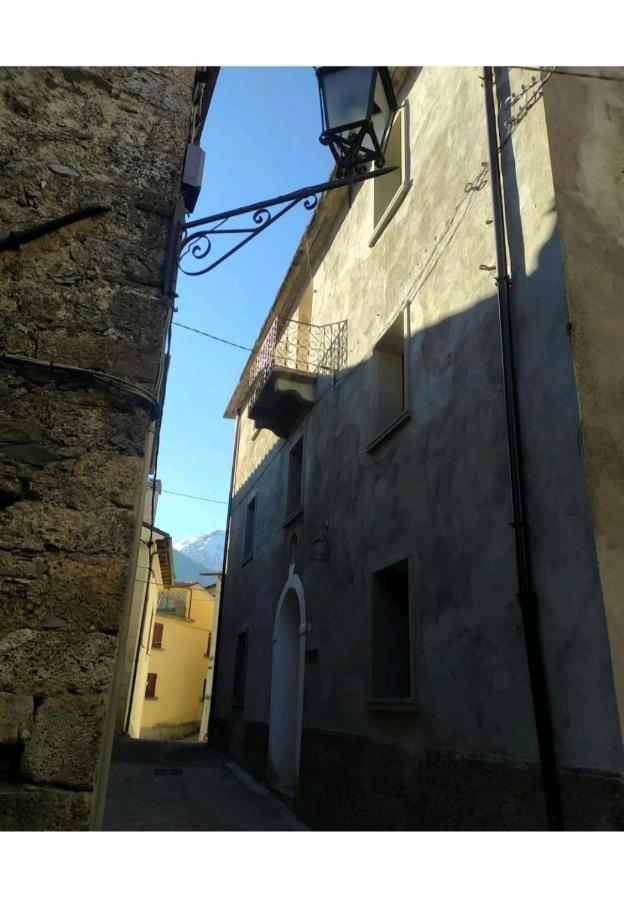 Casa Vacanze Al Colletto - Con Terrazza Panoramica In Centro Storico Vagli di Sotto Экстерьер фото