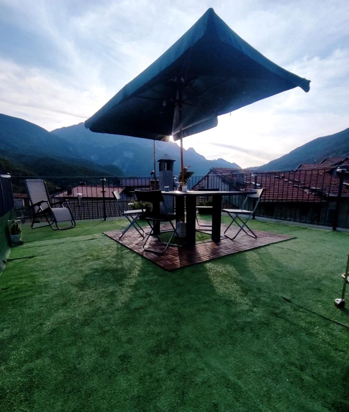 Casa Vacanze Al Colletto - Con Terrazza Panoramica In Centro Storico Vagli di Sotto Экстерьер фото
